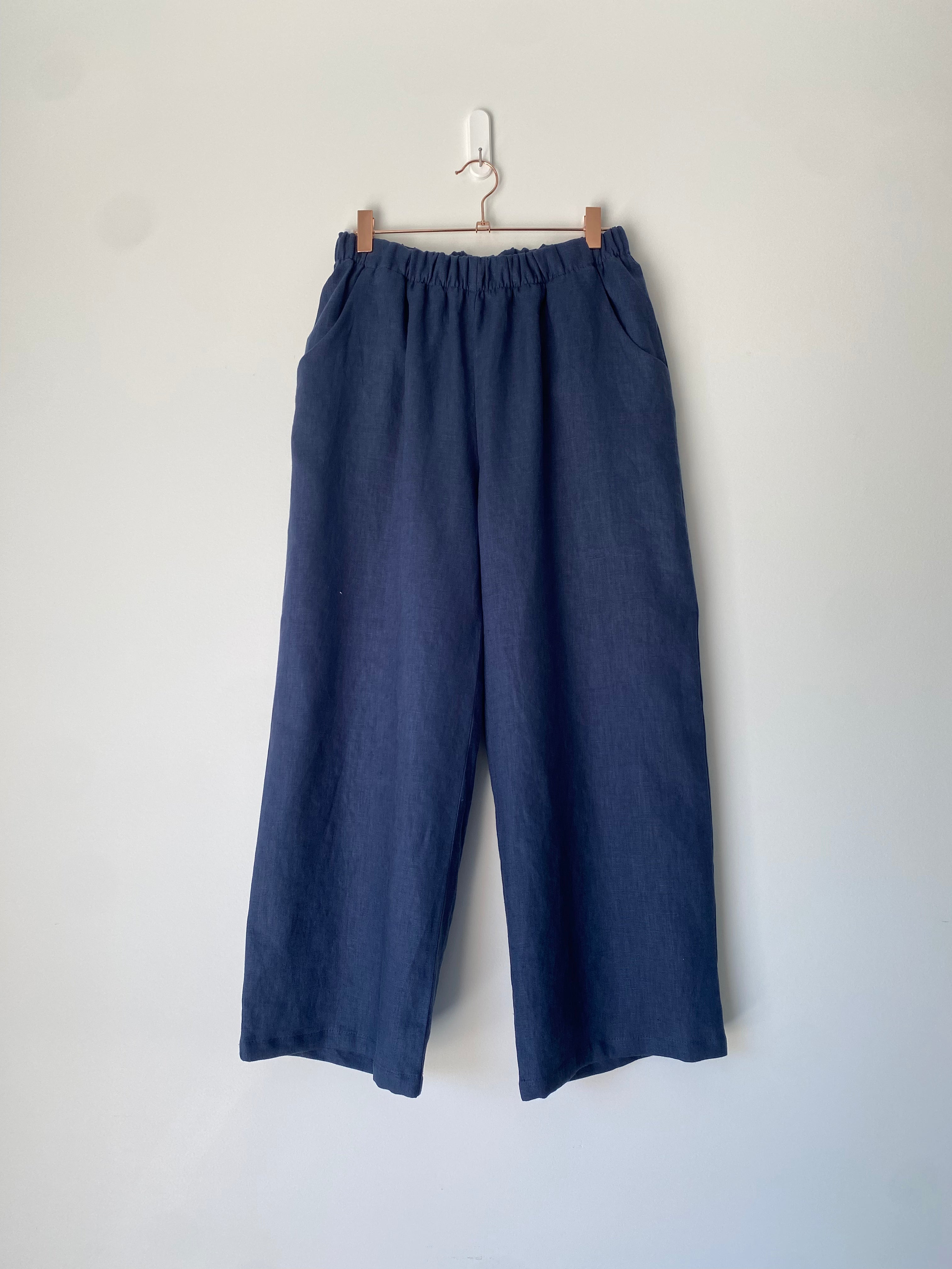 Marketplace - M - The Wanderer Wide Leg Slacks - Linen - Navy