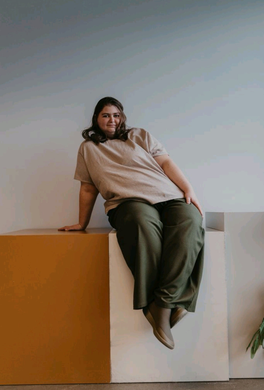 The Belle - Wide Leg Slacks - Raw Silk