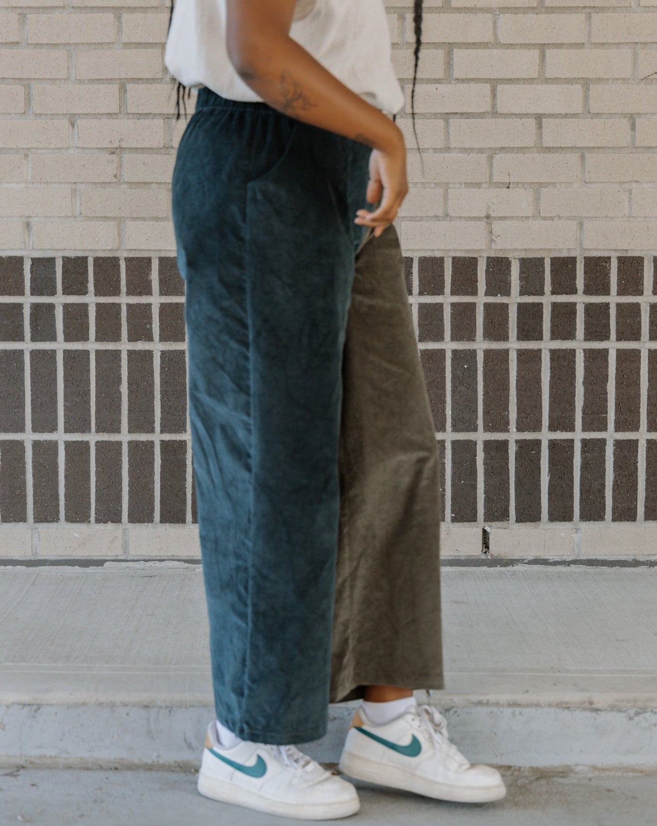 The Belle - Wide Leg Slacks - Corduroy 21 Wale