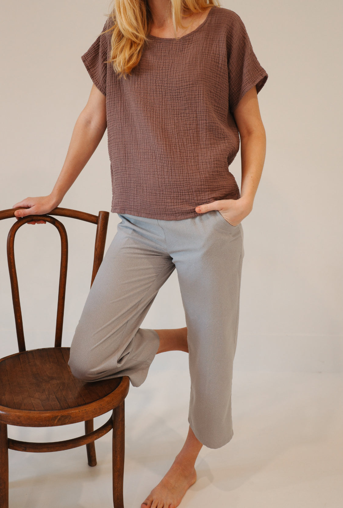 Marketplace, Small, Wanderer, Raw Silk,  Light Grey