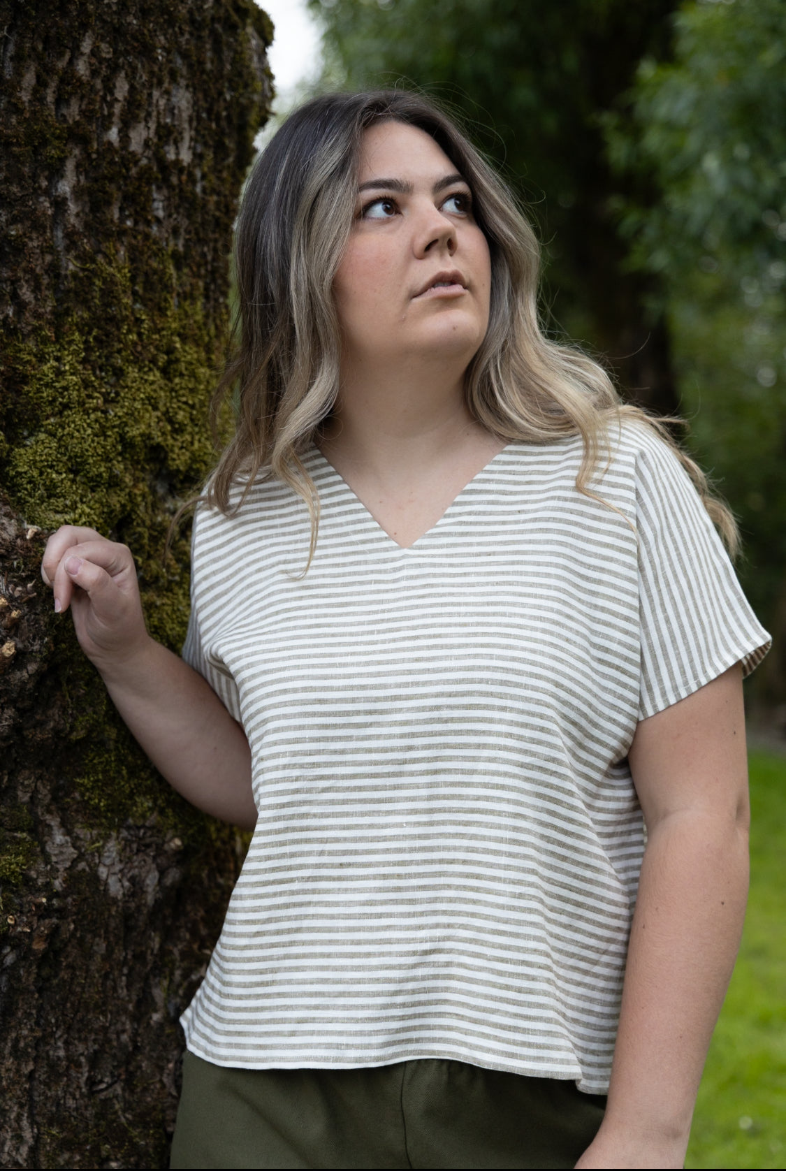 The Box Top - V Neck - Linen - Checks & Stripes