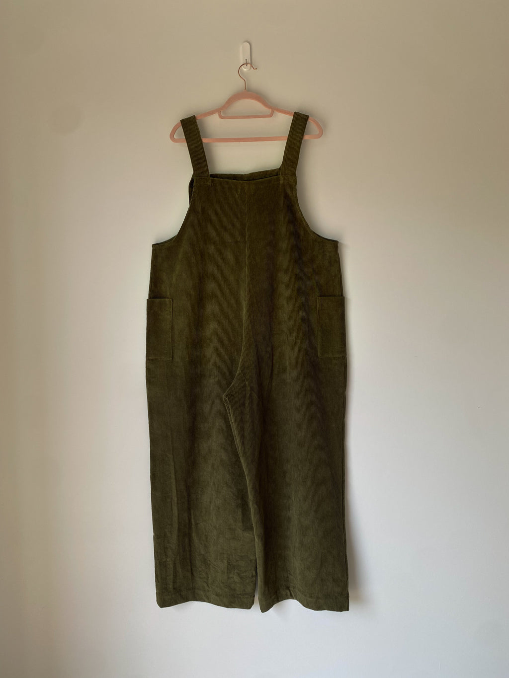 Marketplace - XL - Dungaree Wanderer Wide Leg - Corduroy 8 Whale - Moss