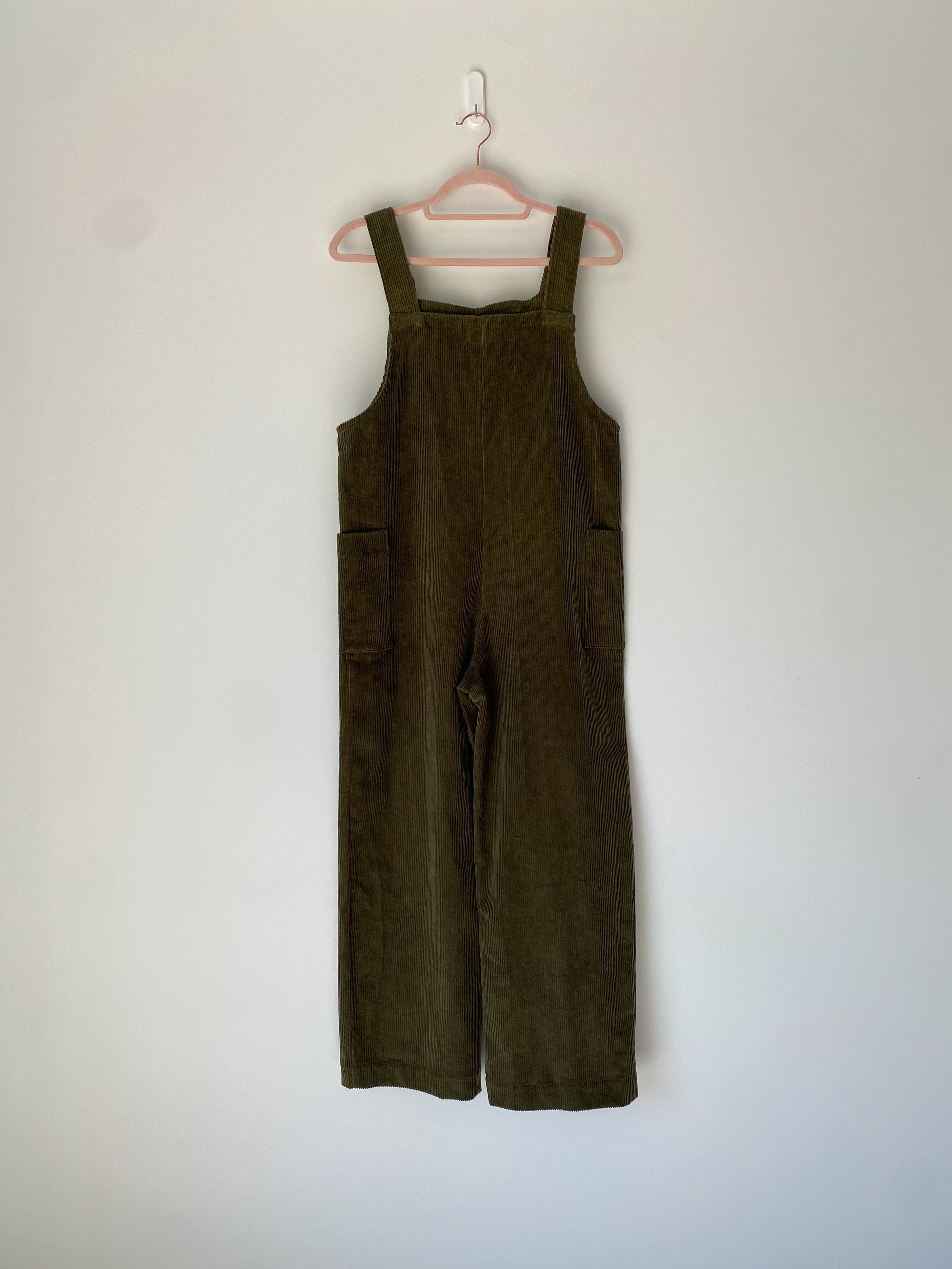 Marketplace - S - Dungaree Wanderer Wide Leg - Corduroy 8 Whale - Moss