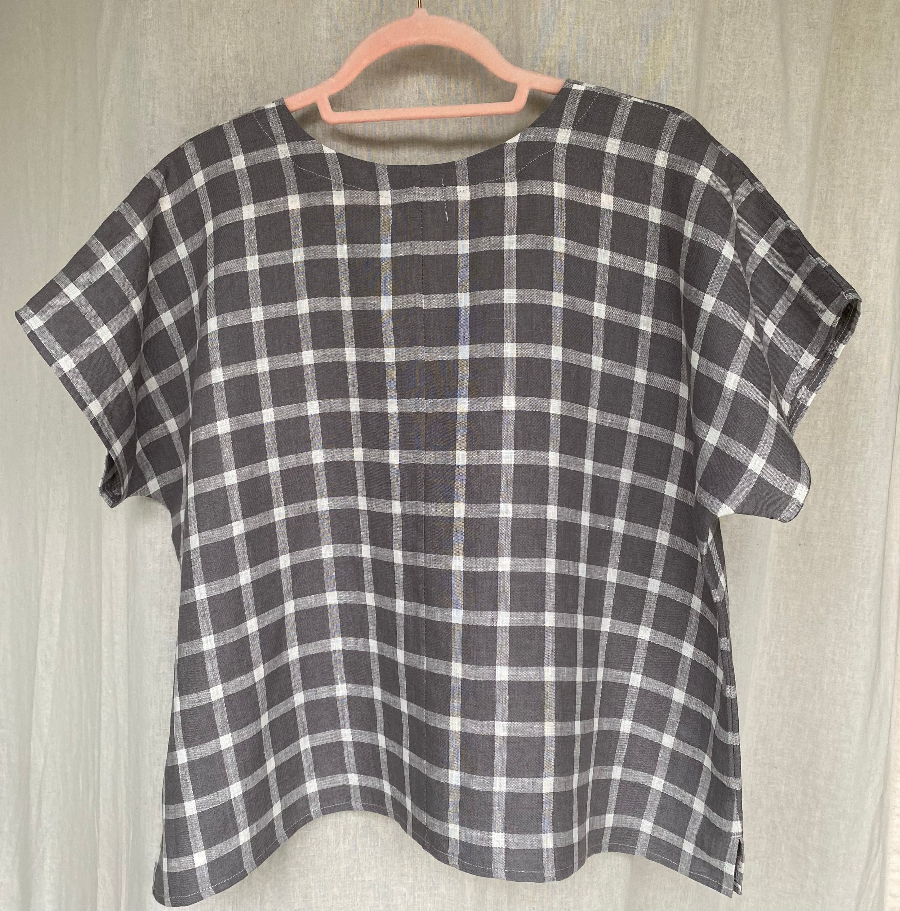 Marketplace - Large - V Neck Box Top - Linen - Grey Check