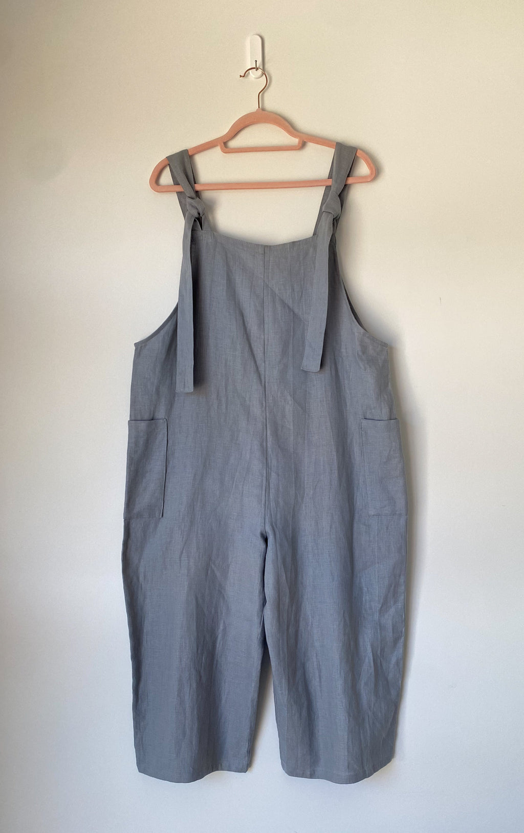 Marketplace - L - Dungaree Wide Leg Pedal Pushers - Linen - Arctic Blue