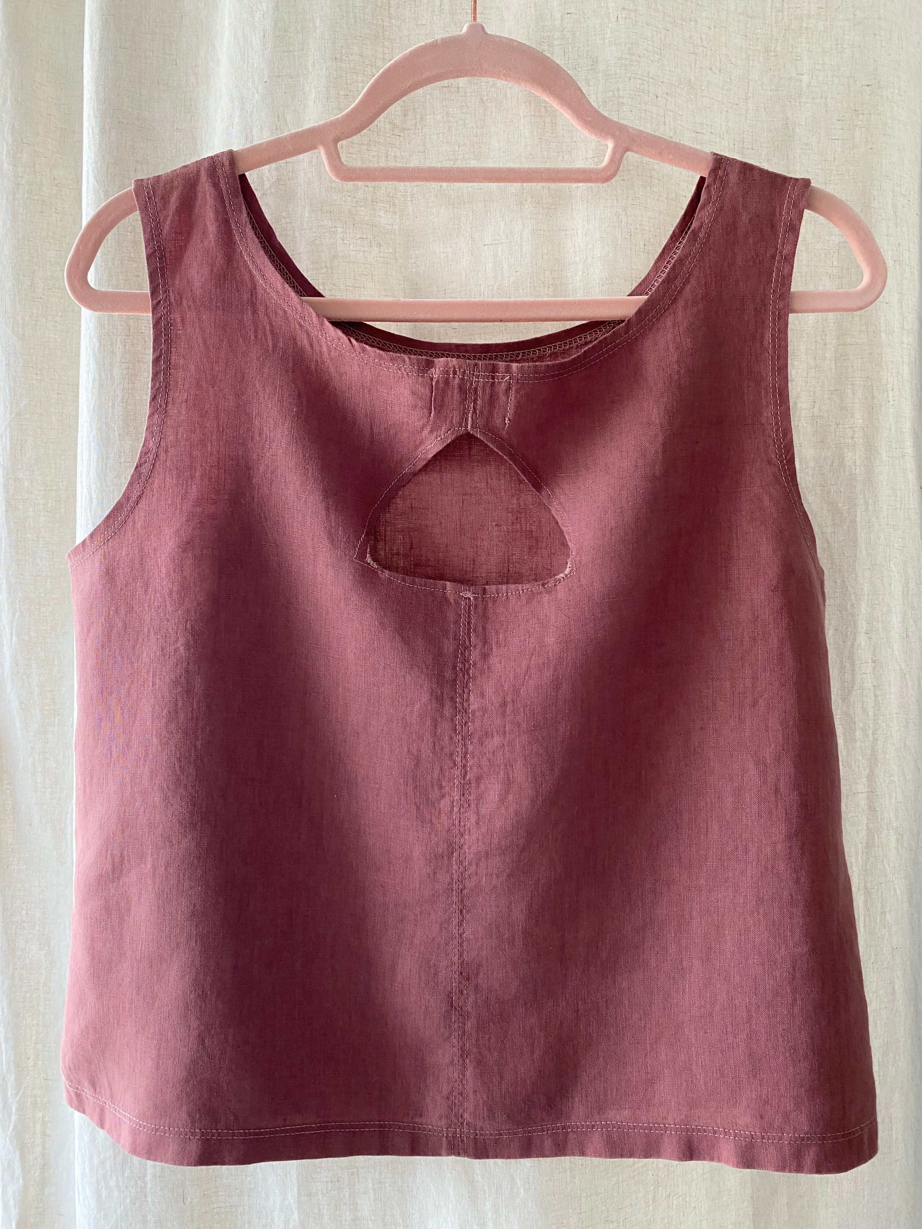 Marketplace - Medium - Tank Top - Light Linen - Plum