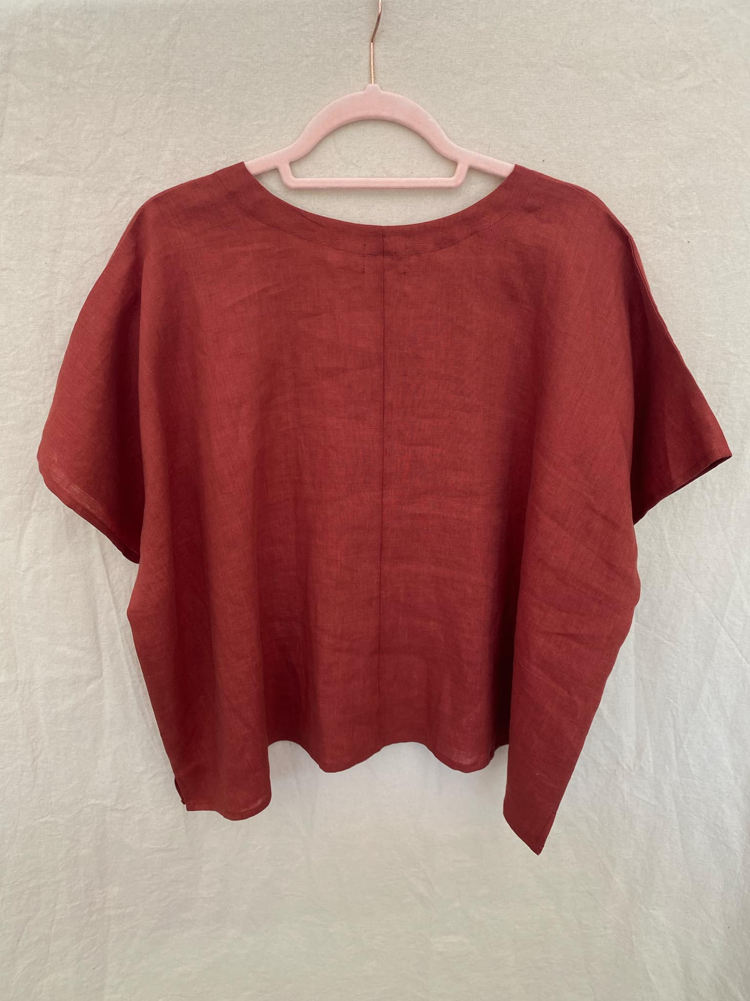 Marketplace - 2X - Rust Light Linen - V Neck Box Top