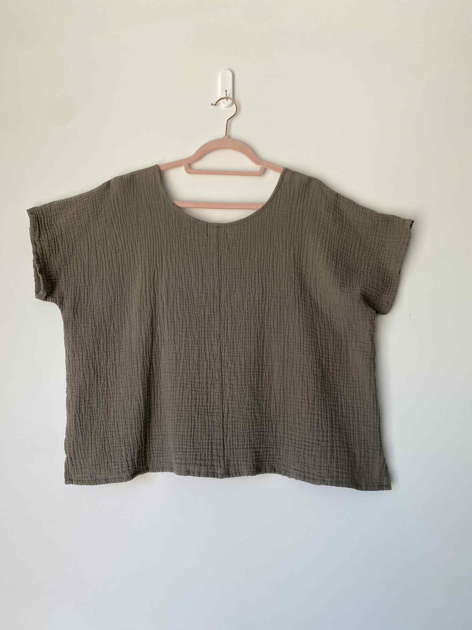 Marketplace - L - Camo- Box Top - Gauze